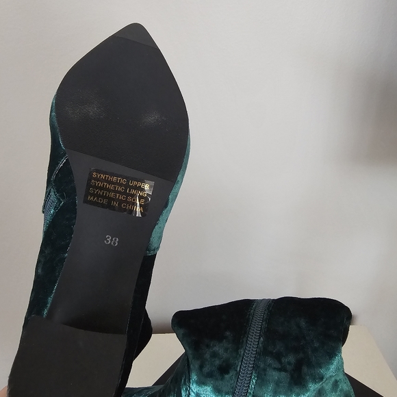 ANTHROPOLOGIE SILENT D Nider Jade Green Velvet High Heel Pointed Toe Boots - Picture 2 of 9